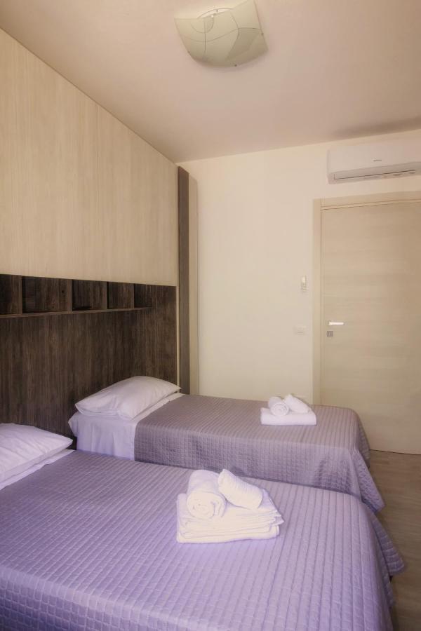 צ'צ'ינה Dd House Family Holiday Apartment מראה חיצוני תמונה