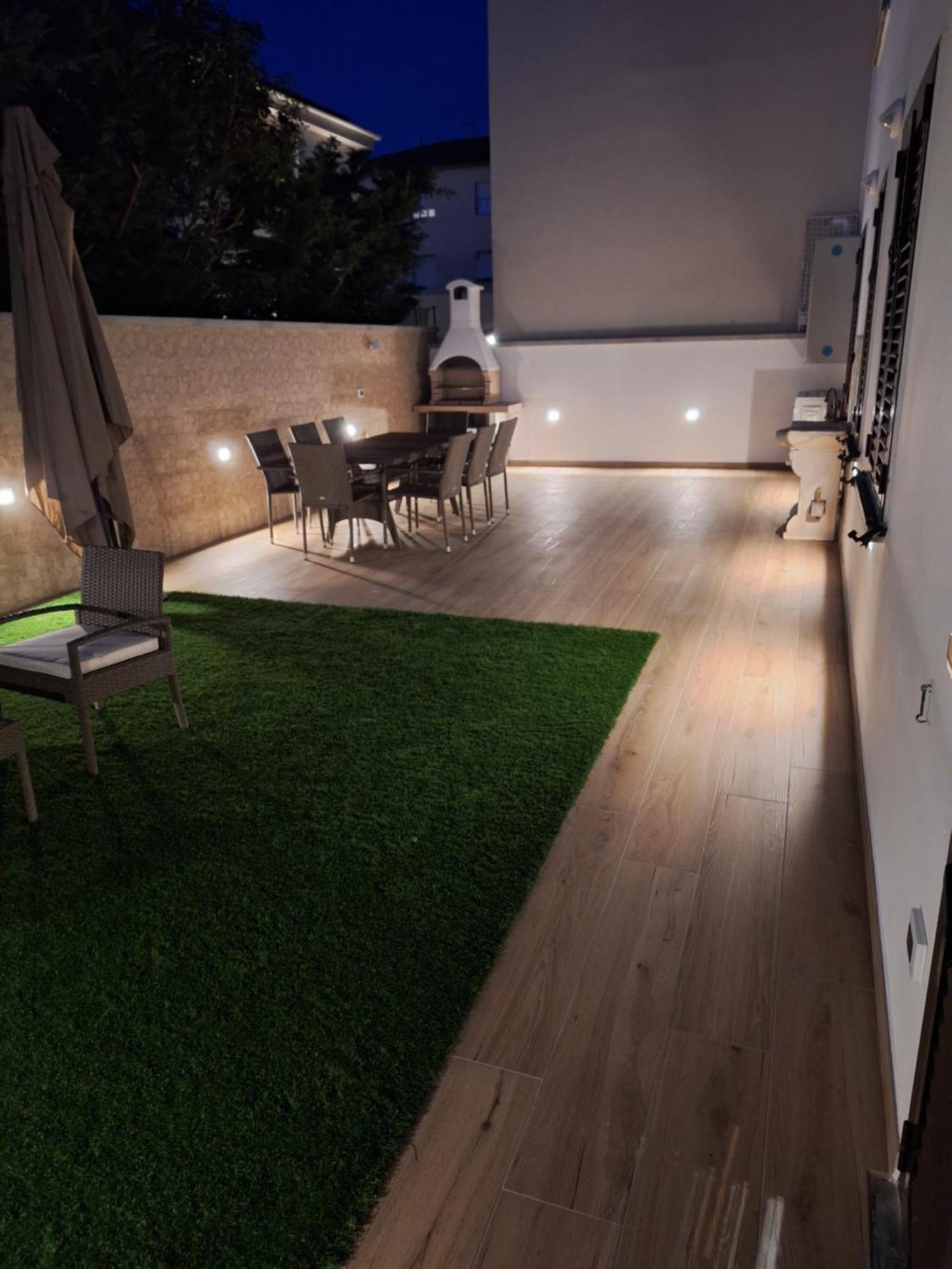 צ'צ'ינה Dd House Family Holiday Apartment מראה חיצוני תמונה