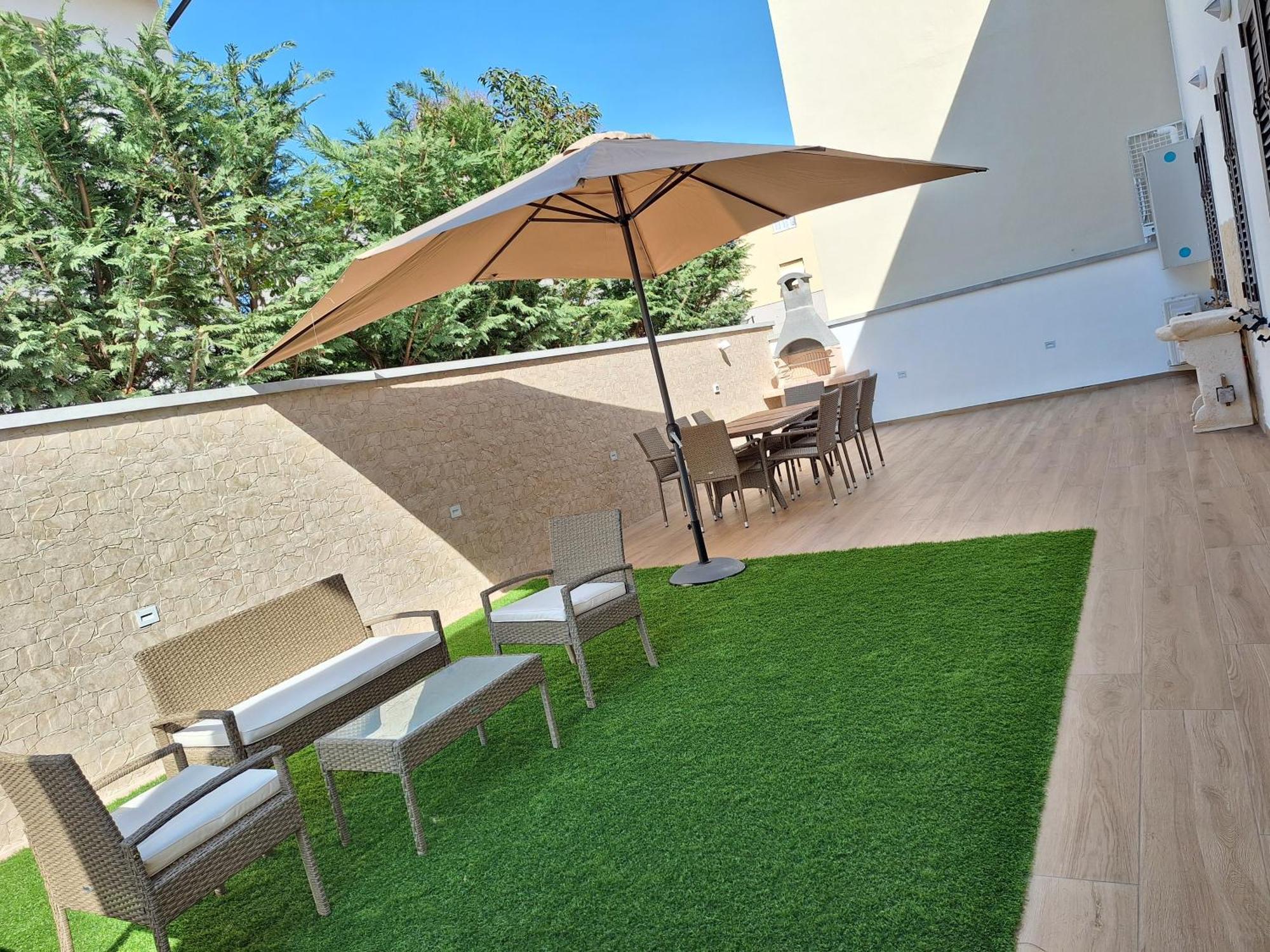 צ'צ'ינה Dd House Family Holiday Apartment מראה חיצוני תמונה